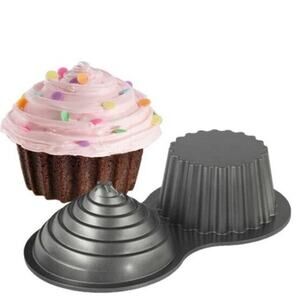 Wilton Giant Cupcake Baking Pan
